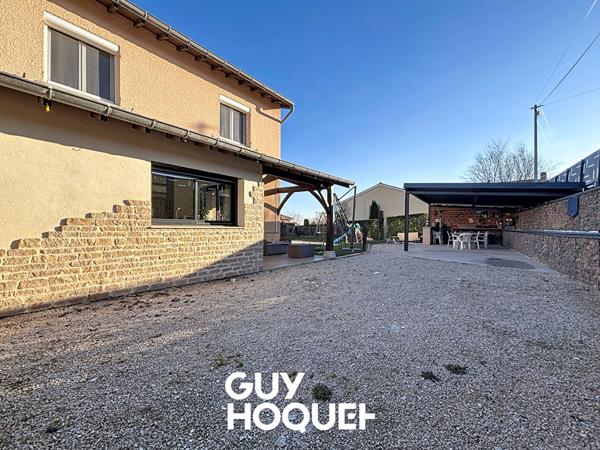 Maison familiale avec piscine + 4 chambres - 71870 HURIGNY