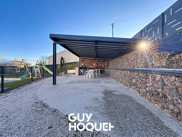 Maison familiale avec piscine + 4 chambres - 71870 HURIGNY