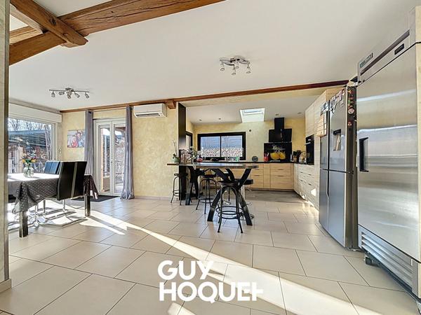 Maison familiale avec piscine + 4 chambres - 71870 HURIGNY