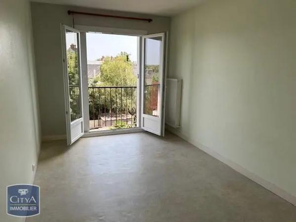 Appartement à louer 2 pièces 45.54m² Saumur (49400)