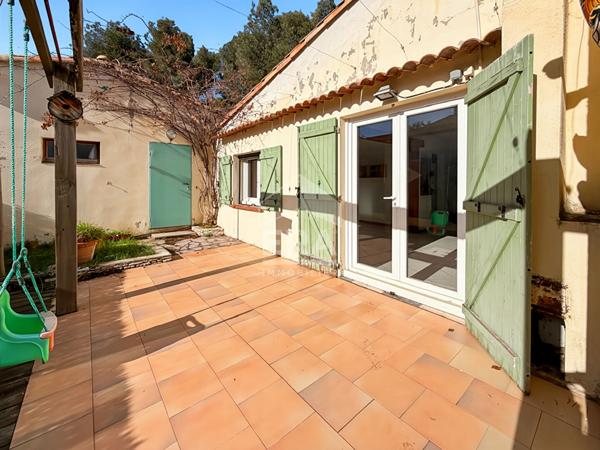 LES PENNES MIRABEAU- EXCLUSIVITE - Maison T3 de 70 m2 sur 580 m² de terrain avec garage