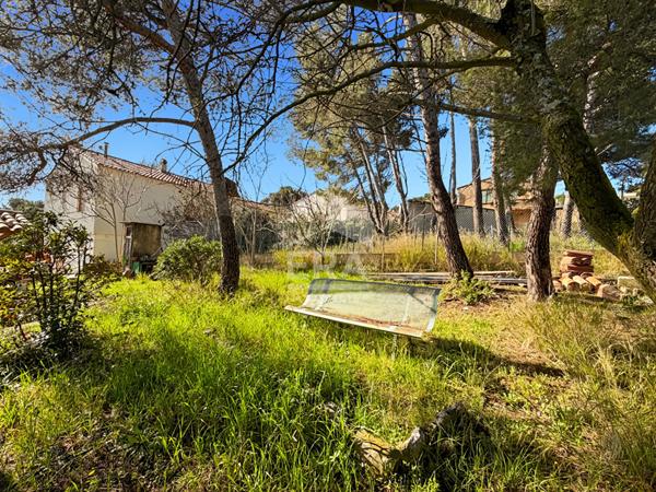 LES PENNES MIRABEAU- EXCLUSIVITE - Maison T3 de 70 m2 sur 580 m² de terrain avec garage