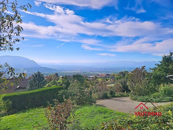 Lucinges (74380) Maison de plain-pied 6 pièces avec vue panoramique sur le Jet d’eau à Cranves-Sales limite Lucinges