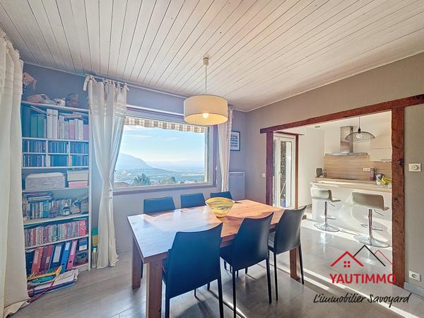 Lucinges (74380) Maison de plain-pied 6 pièces avec vue panoramique sur le Jet d’eau à Cranves-Sales limite Lucinges