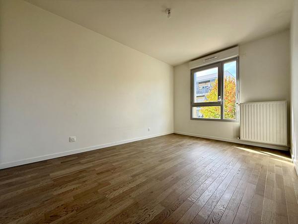 Location d'un appartement T2 (43 m²) à LIEUSAINT