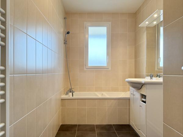 APPARTEMENT REZE SAINT PAUL