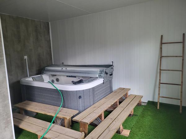 Immeuble à vendre SAINT LOUP LAMAIRE (79) Terrain aménagé 3340 m²