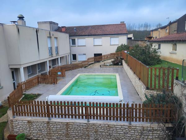 Immeuble à vendre SAINT LOUP LAMAIRE (79) Terrain aménagé 3340 m²