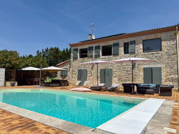 Maison 6 pièce(s) 4 chambre(s) 225 m²