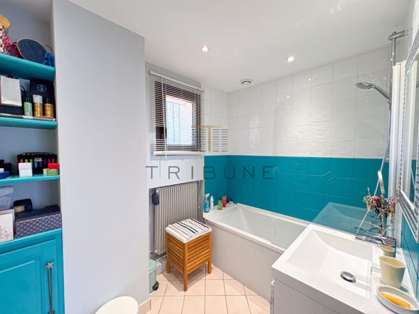 Maison 6 pièce(s) 4 chambre(s) 225 m²