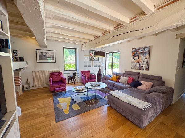 Maison 6 pièce(s) 4 chambre(s) 225 m²