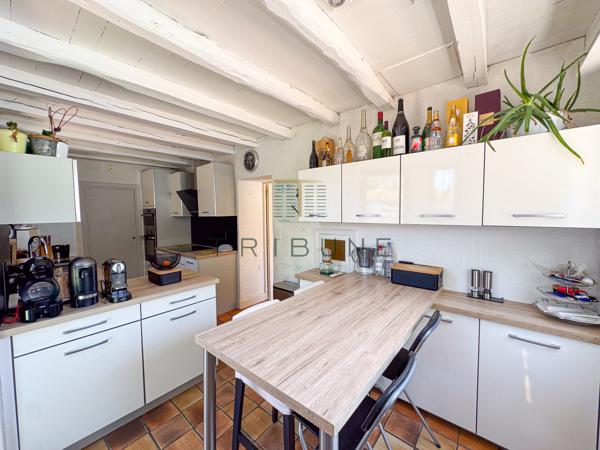 Maison 6 pièce(s) 4 chambre(s) 225 m²