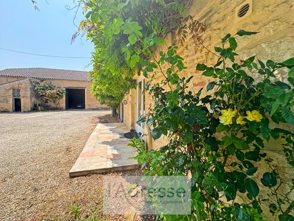 Propriété en pierre avec piscine et dépendances à Duravel (46700)