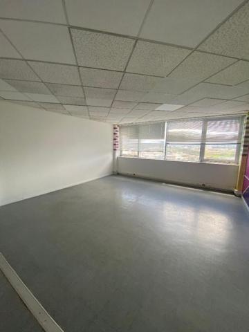 Bureaux 162 m2 ( FDF - Valmenière )