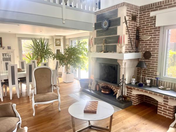 Maison 8 pièces - 250 m²