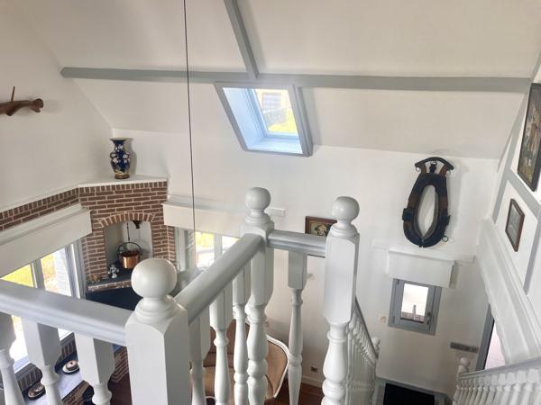 Maison 8 pièces - 250 m²