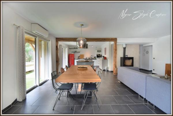 Superbe maison à vendre 8 pièces SOUSTONS (40) PROCHE DU LAC AU CALME.