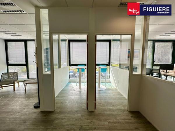 BUREAUX DE STANDING À LOUER AVEC PARKING - ENVIRONNEMENT BOISÉ