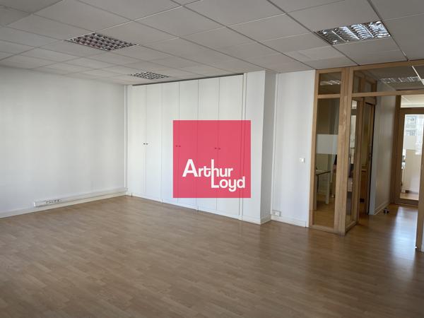 Bureaux à louer 40 m2 Grenoble hypercentre immeuble standing