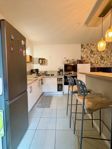 À louer – maison meublée avec charme et cour intérieure - 69m² surface utile, 49m² surface habitable.