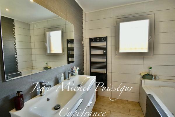 Dpt Haute Garonne (31), à vendre SAINT GAUDENS Maison de 230m2 Terrain de 1500m2, vue Pyrénées