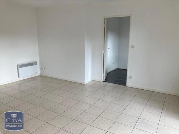 Appartement à louer 2 pièces 54.81m² Béthune (62400)