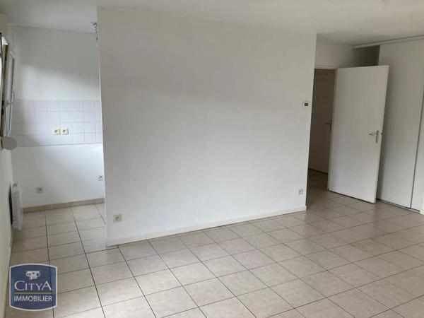 Appartement à louer 2 pièces 54.81m² Béthune (62400)