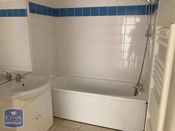 Appartement à louer 2 pièces 54.81m² Béthune (62400)