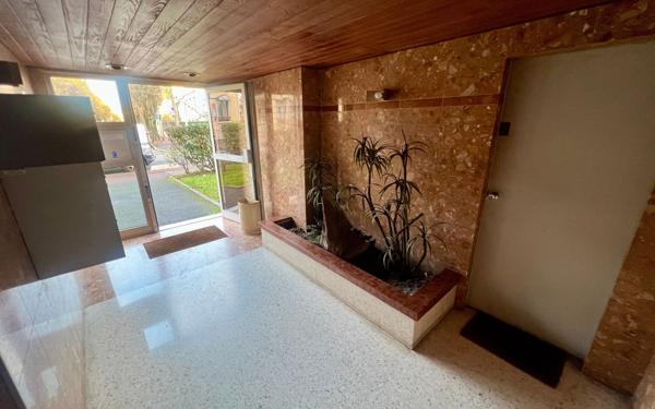 Appartement à vendre    3 pièces • 70,18 m2 Le Blanc-Mesnil