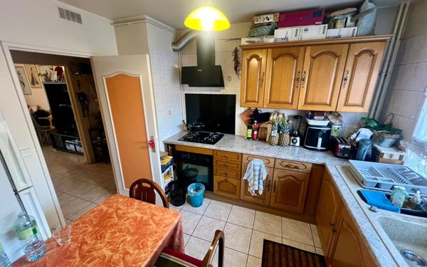 Appartement à vendre    3 pièces • 70,18 m2 Le Blanc-Mesnil