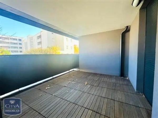 Appartement à louer 2 pièces 59.8m²
