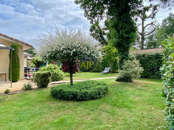 Vente maison Hourtin : 388 000 € - AJP Hourtin Immobilier