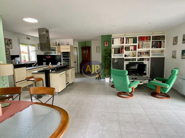 Vente maison Hourtin : 388 000 € - AJP Hourtin Immobilier