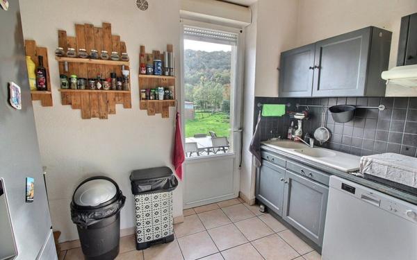 Maison à vendre    5 pièces •  Saint-Sernin-du-Bois