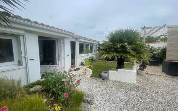 Maison à vendre    5 pièces •  Saint-Martin-de-Ré