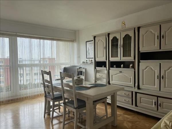 Appartement à louer 1 222 € CC ACHERES 4 p 85 m² DPE E