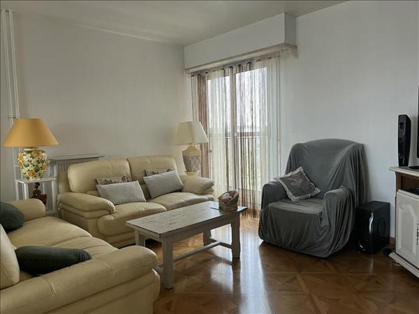 Appartement à louer 1 222 € CC ACHERES 4 p 85 m² DPE E