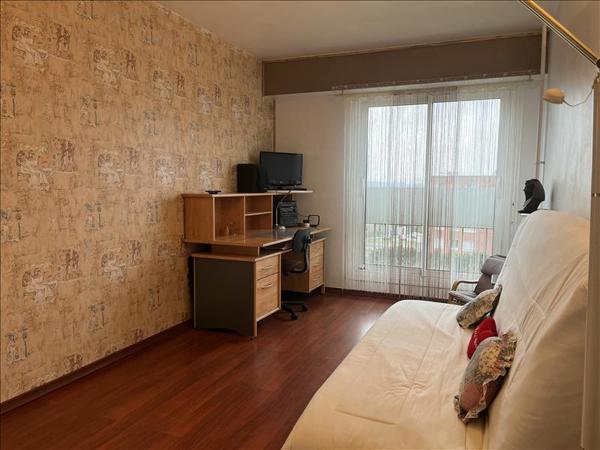 Appartement à louer 1 222 € CC ACHERES 4 p 85 m² DPE E