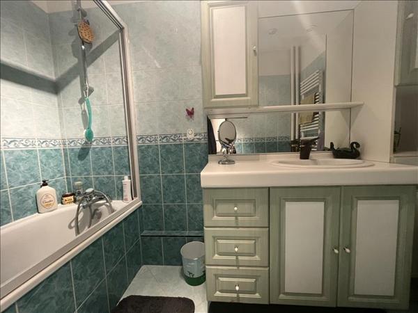 Appartement à louer 1 222 € CC ACHERES 4 p 85 m² DPE E