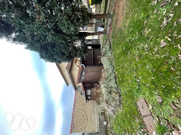 MAISON MITOYENNE DES DEUX COTES A RENOVER