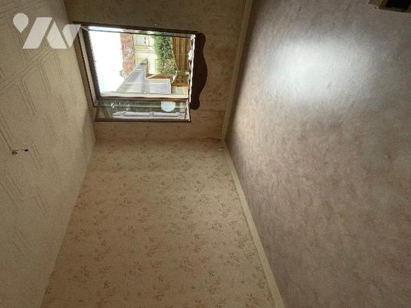 MAISON MITOYENNE DES DEUX COTES A RENOVER