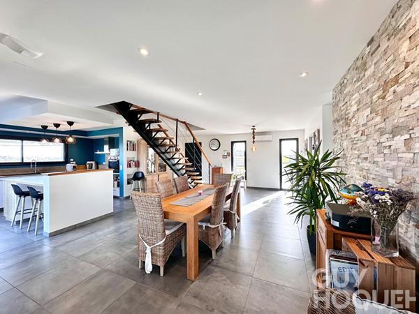 Maison contemporaine 148 m² proche ORTHEZ avec piscine et garage