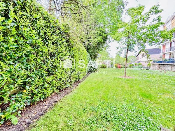 Vélizy – 2 pièces 56 m² en lisière de forêt