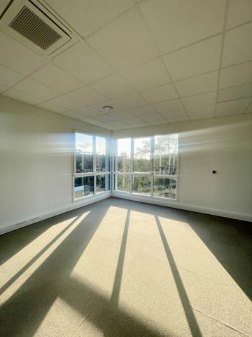 WE HUB - B4