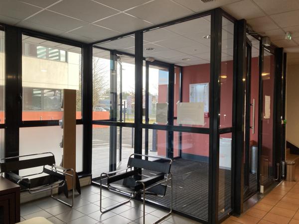 Bureaux à louer 2 612 m² à Gradignan proche A63 et rocade