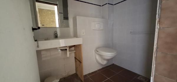 Maison composée de deux parties séparées (ou pas) 10 pièces 167 m2, LA CHAPELLE AUBAREIL (24)