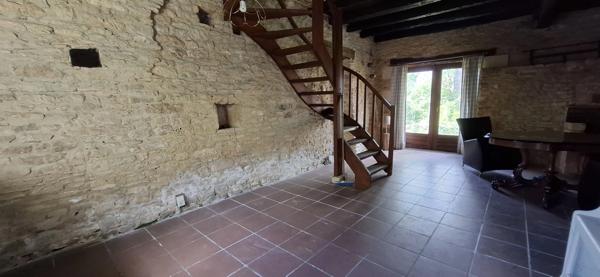 Maison composée de deux parties séparées (ou pas) 10 pièces 167 m2, LA CHAPELLE AUBAREIL (24)
