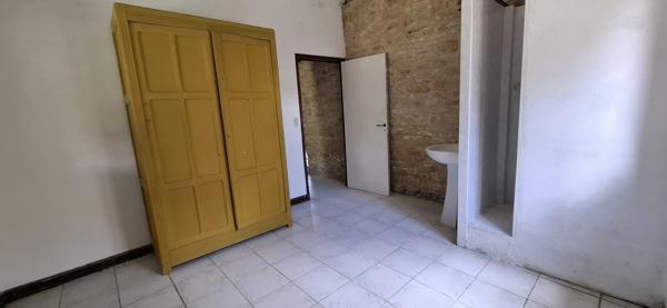 Maison composée de deux parties séparées (ou pas) 10 pièces 167 m2, LA CHAPELLE AUBAREIL (24)