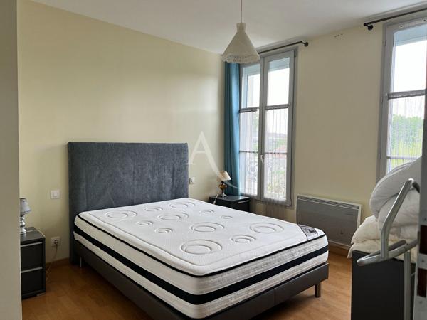 Maison Saintes à louer meublé de 60m² habitable.