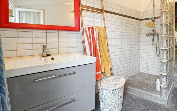 Maison à vendre    2 pièces • 67,17 m2 Marseille 16